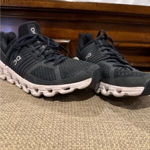 On Cloud Sz 9 good condition